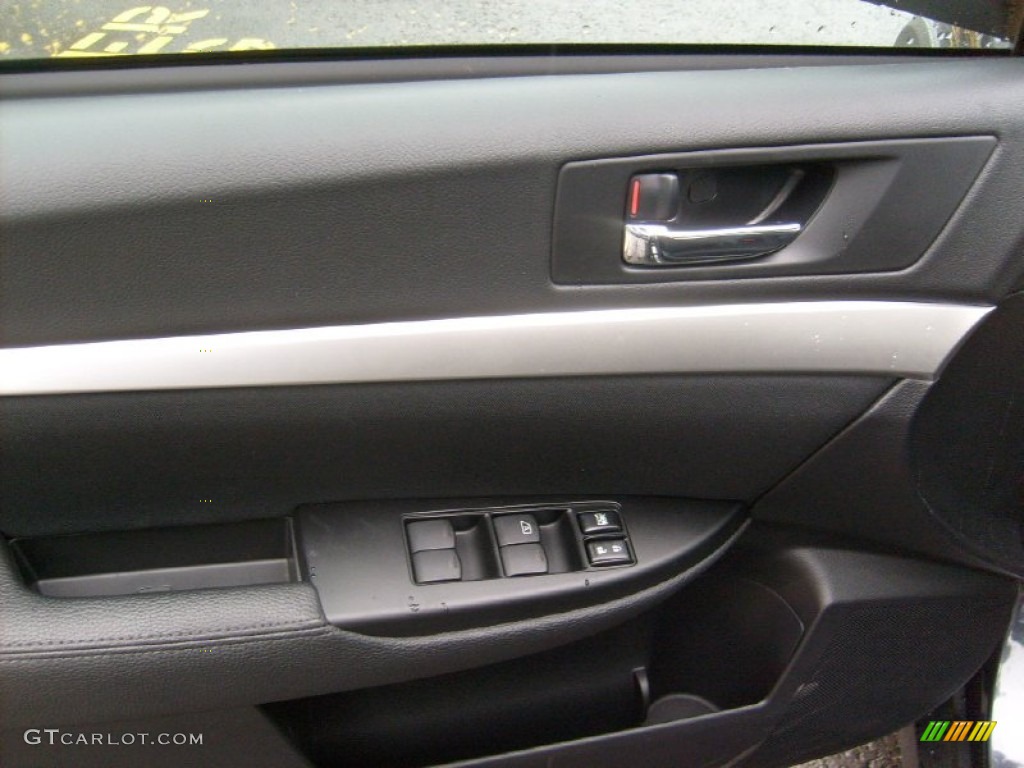 2011 Outback 2.5i Premium Wagon - Graphite Gray Metallic / Off Black photo #14