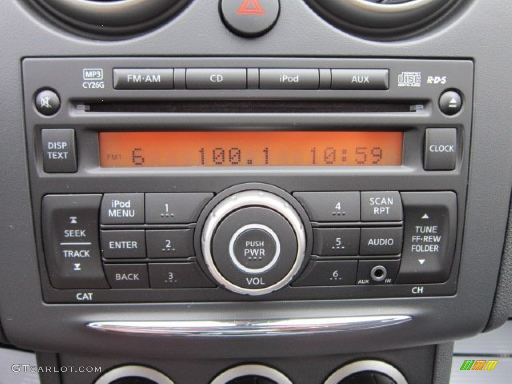 2011 Rogue S AWD - Platinum Graphite / Black photo #19
