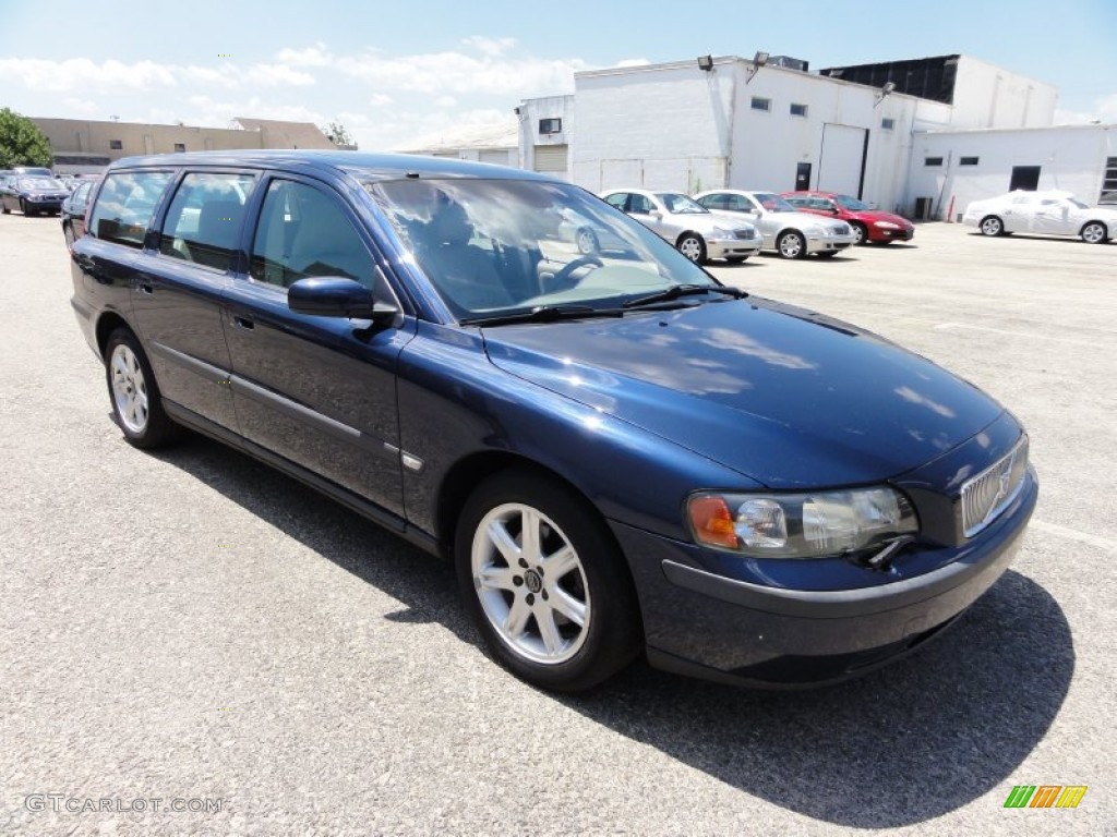 2004 V70 2.5T - Nautic Blue Metallic / Beige/Light Sand photo #4
