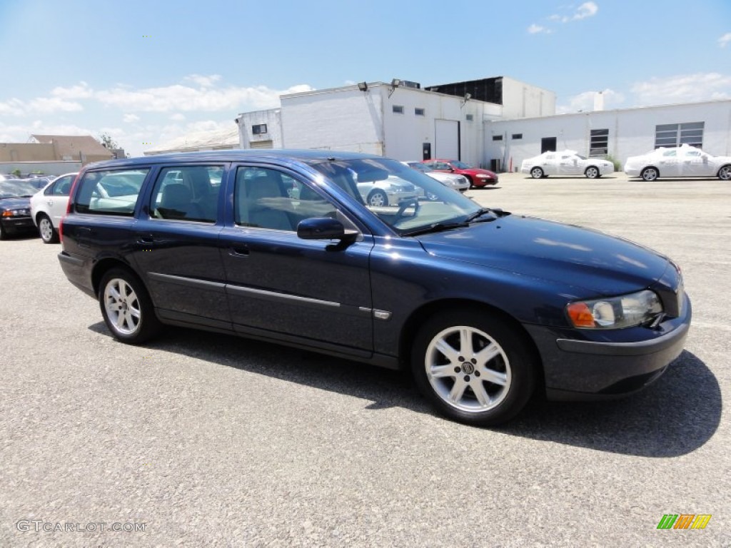 2004 V70 2.5T - Nautic Blue Metallic / Beige/Light Sand photo #6