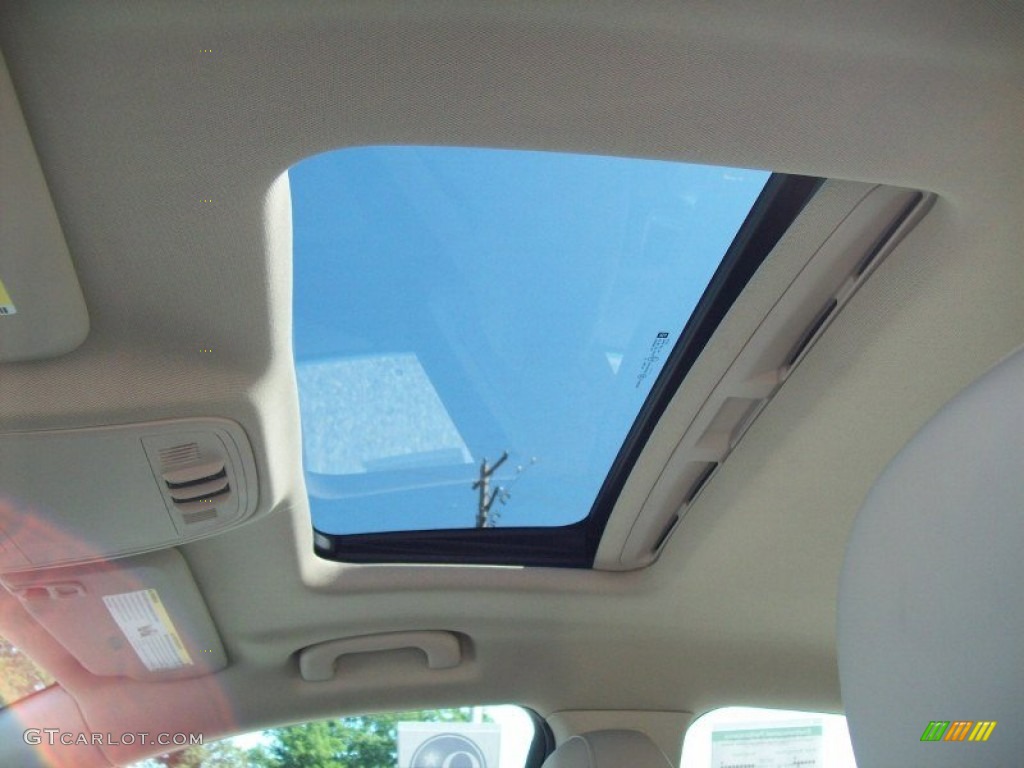 2011 Buick Regal CXL Sunroof Photo #51556734