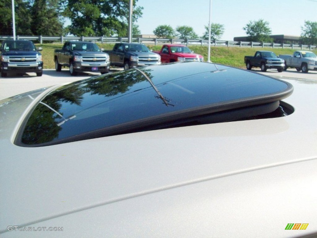 2011 Buick Regal CXL Sunroof Photo #51556749