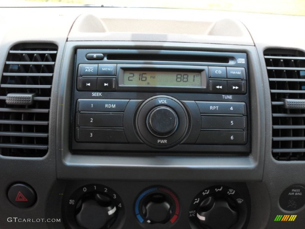 2008 Nissan Xterra S Controls Photo #51557448