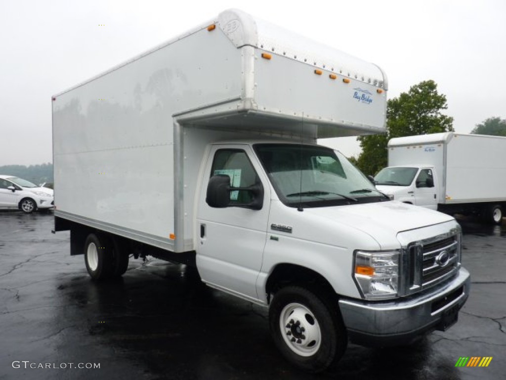 Oxford White 2011 Ford E Series Cutaway E350 Commercial Moving Truck Exterior Photo #51558087