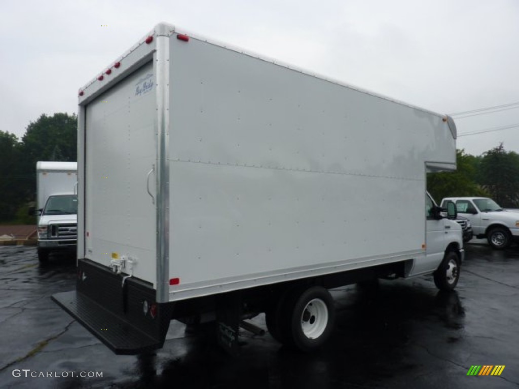 Oxford White 2011 Ford E Series Cutaway E350 Commercial Moving Truck Exterior Photo #51558117