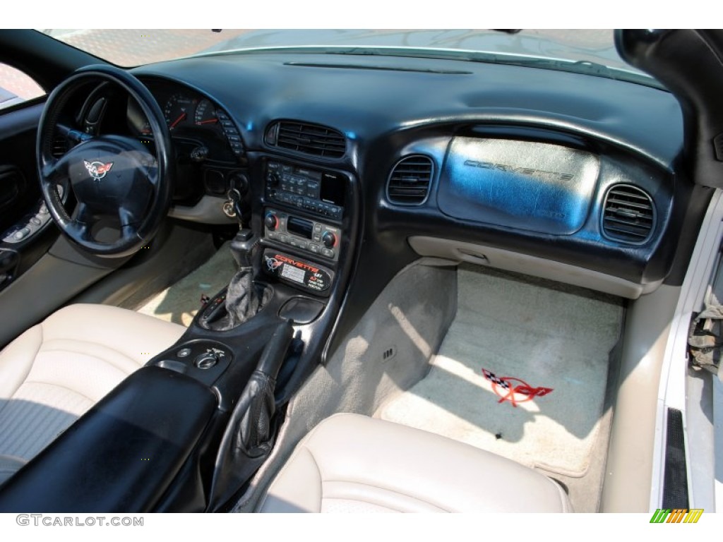 1998 Chevrolet Corvette Coupe Light Gray Dashboard Photo #51561447