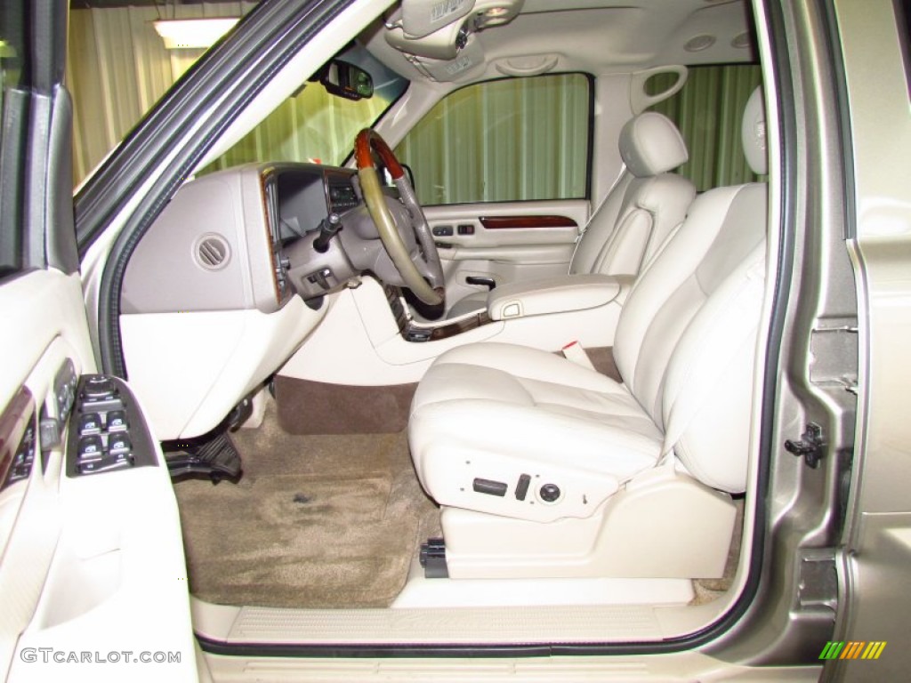 2003 Escalade  - Silver Sand / Shale photo #8