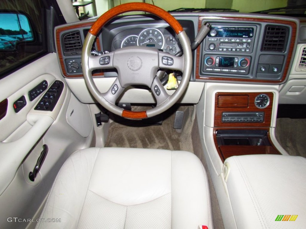 2003 Cadillac Escalade Standard Escalade Model Shale Dashboard Photo #51562812