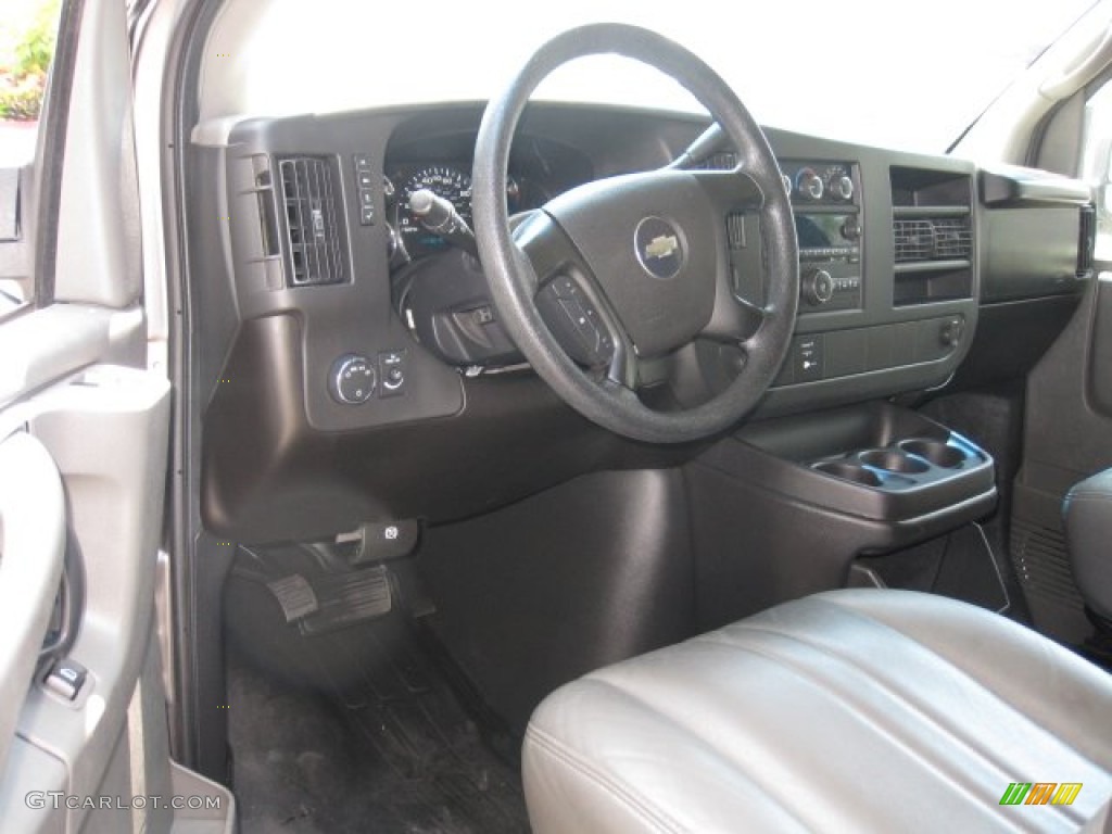 2008 Chevrolet Express LS 3500 Passenger Van Medium Pewter Dashboard Photo #51563493