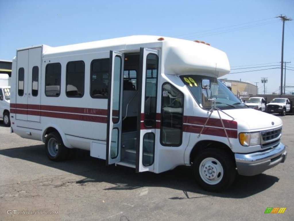 Oxford White 1999 Ford E Series Cutaway E450 Commercial Bus Exterior Photo #51563826