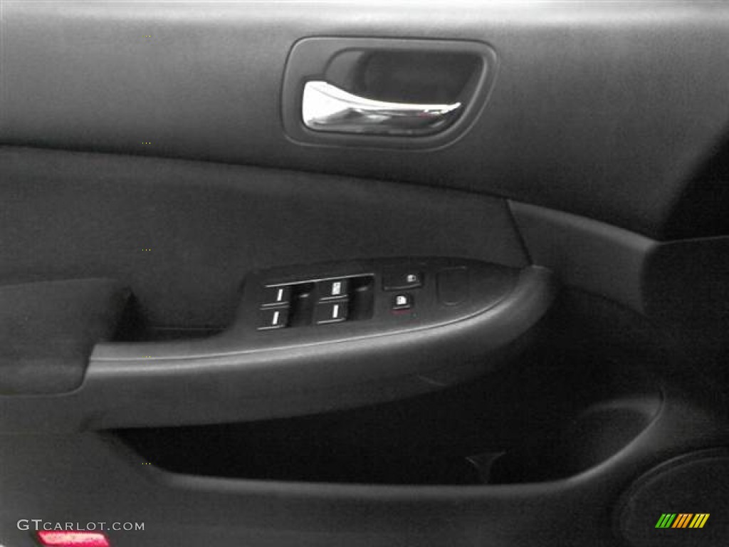 2006 Accord Value Package Sedan - Alabaster Silver Metallic / Black photo #12