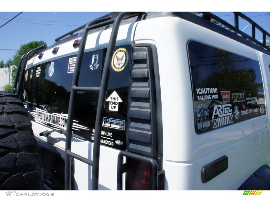 2003 H2 SUV - White / Wheat photo #22