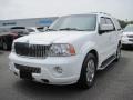 Oxford White 2004 Lincoln Navigator Ultimate 4x4