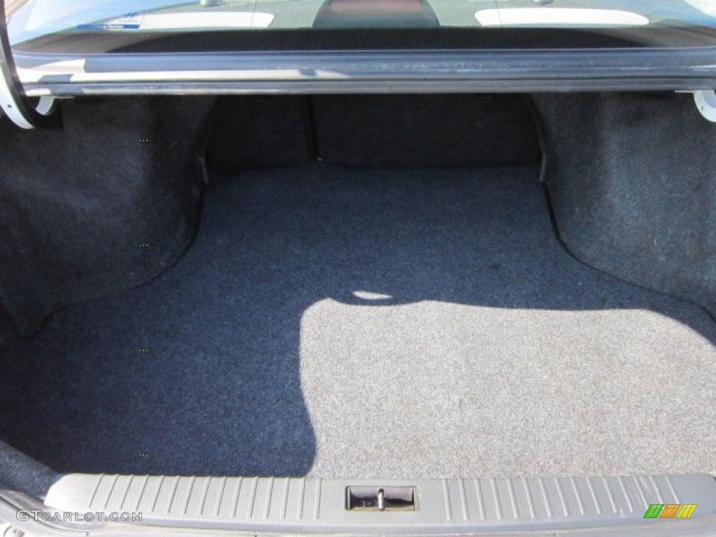 2001 XG300 Sedan - Nordic White / Black photo #16