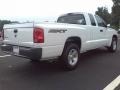 2008 Bright White Dodge Dakota SXT Extended Cab  photo #16