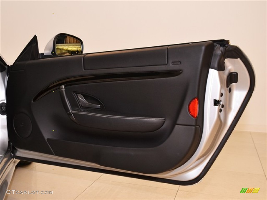 2010 Maserati GranTurismo S Nero Door Panel Photo #51576727