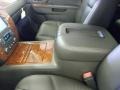 Black Granite Metallic - Suburban LTZ 4x4 Photo No. 32