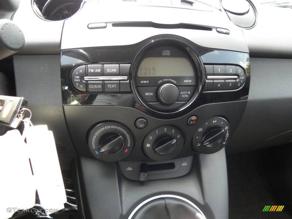 2011 Mazda MAZDA2 Sport Controls Photo #51579355