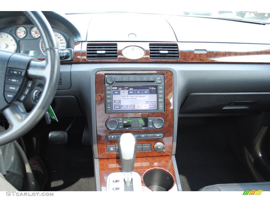 2007 Ford Five Hundred Limited AWD Controls Photo #51579394