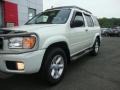 Glacier White Pearl - Pathfinder SE 4x4 Photo No. 2