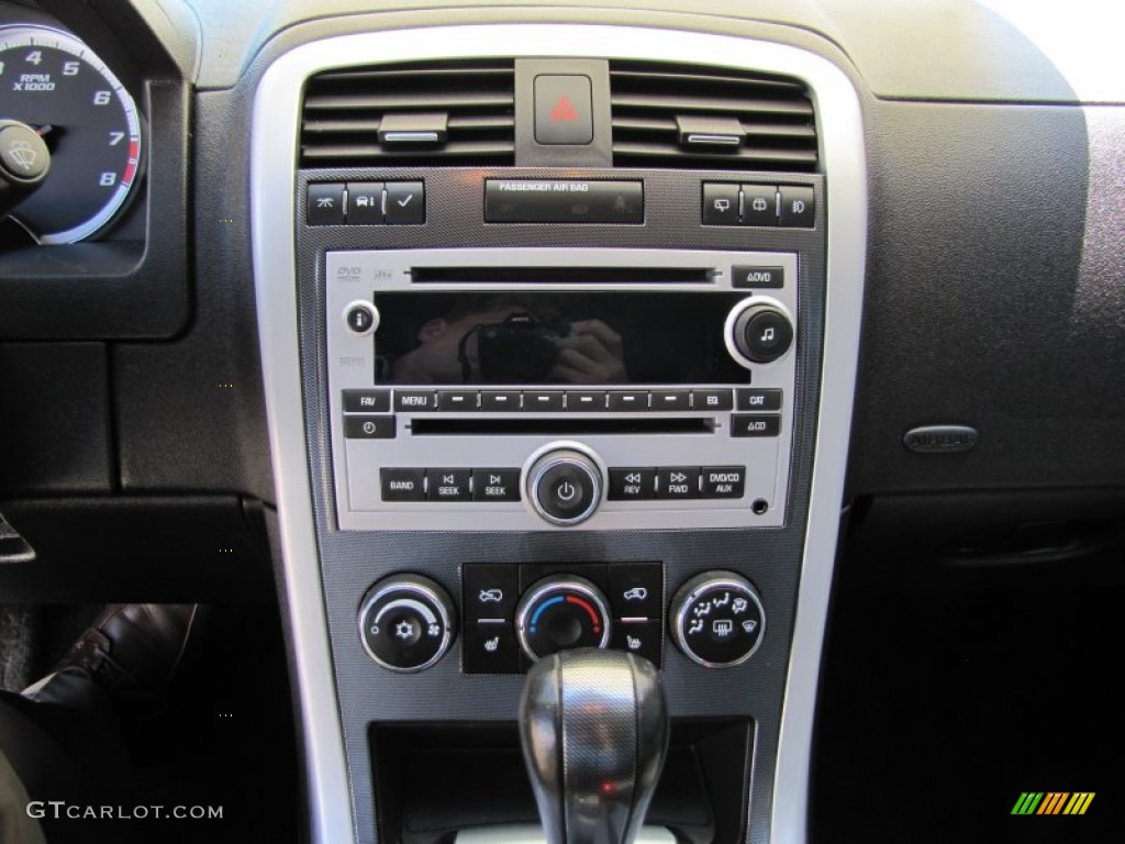 2008 Chevrolet Equinox Sport AWD Controls Photo #51584143