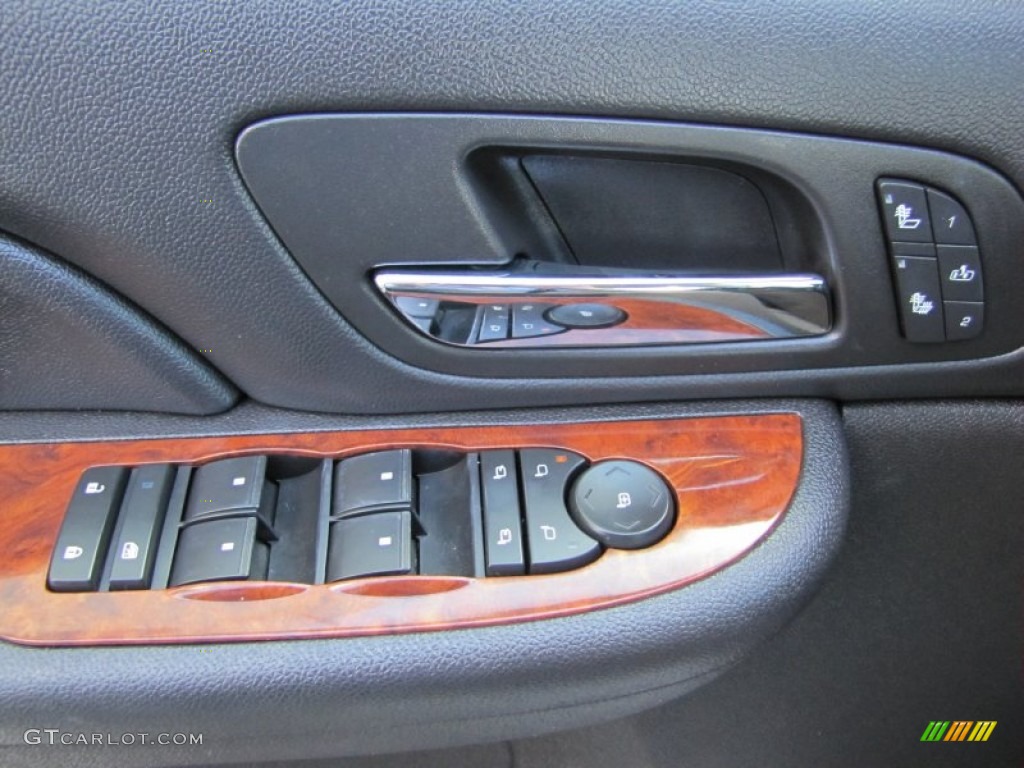 2008 Chevrolet Suburban 1500 LTZ 4x4 Controls Photo #51585976