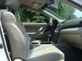 Super White - Camry LE Photo No. 19