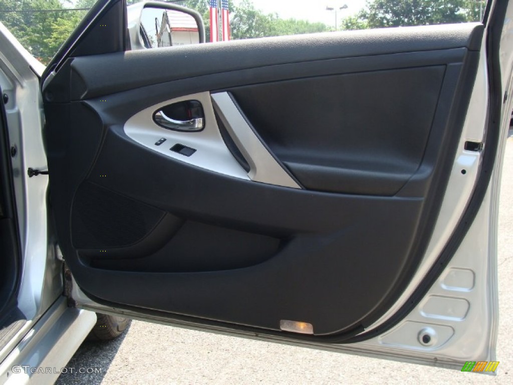 2007 Camry SE - Black / Dark Charcoal photo #18