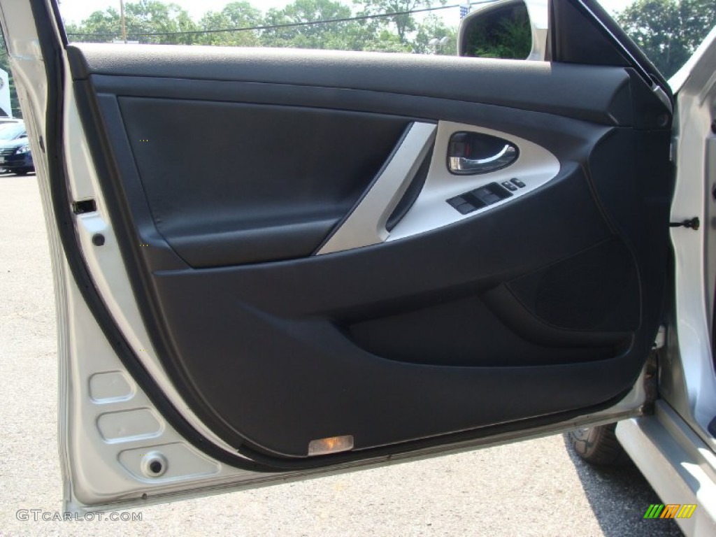 2007 Camry SE - Black / Dark Charcoal photo #23