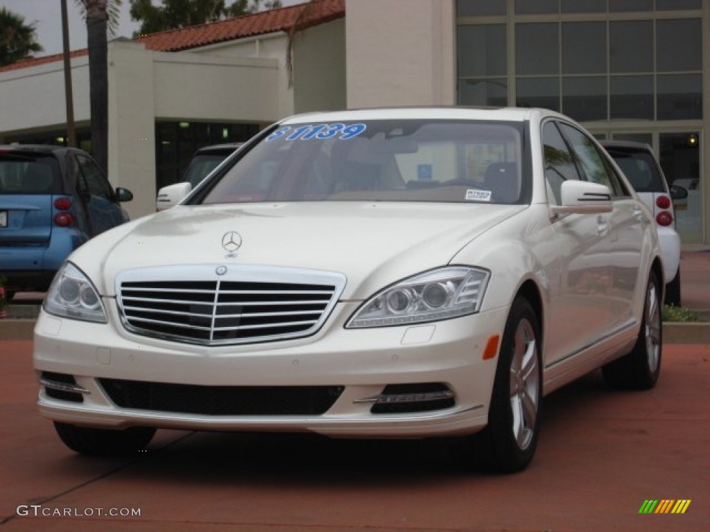 2011 S 550 Sedan - Diamond White Metallic / Cashmere/Savanah photo #1