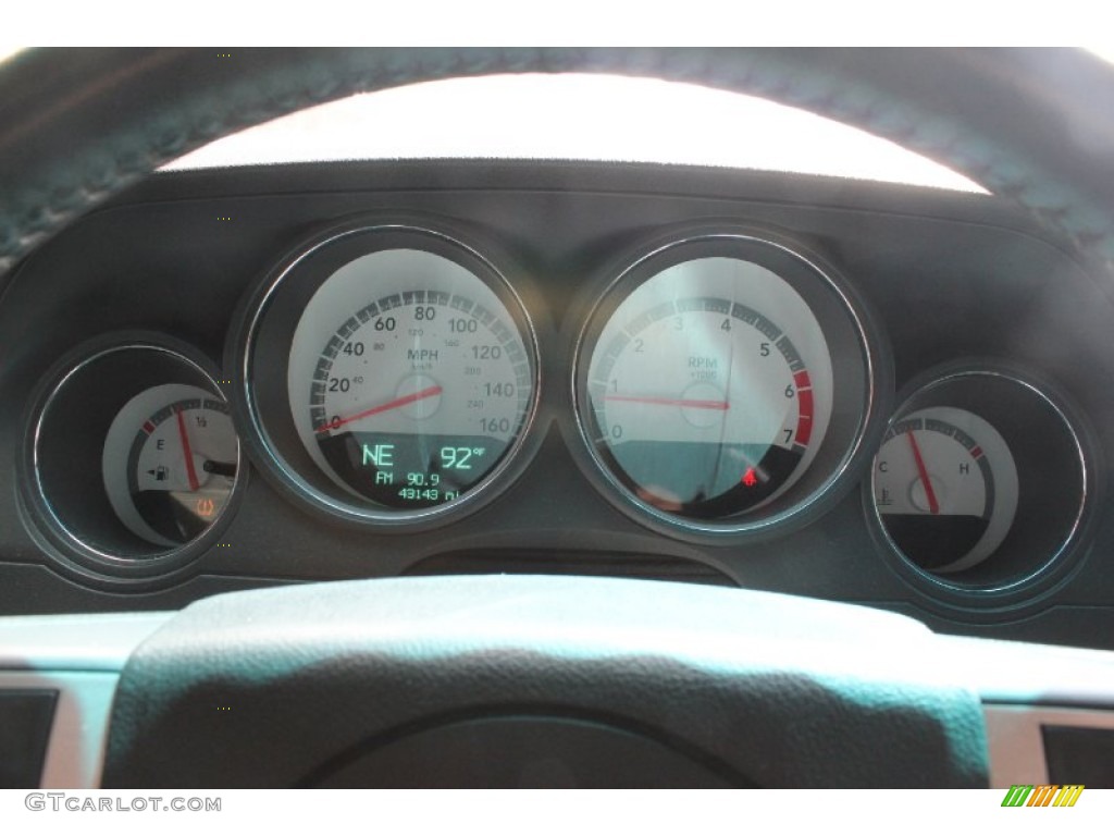 2009 Dodge Challenger R/T Gauges Photo #51594490