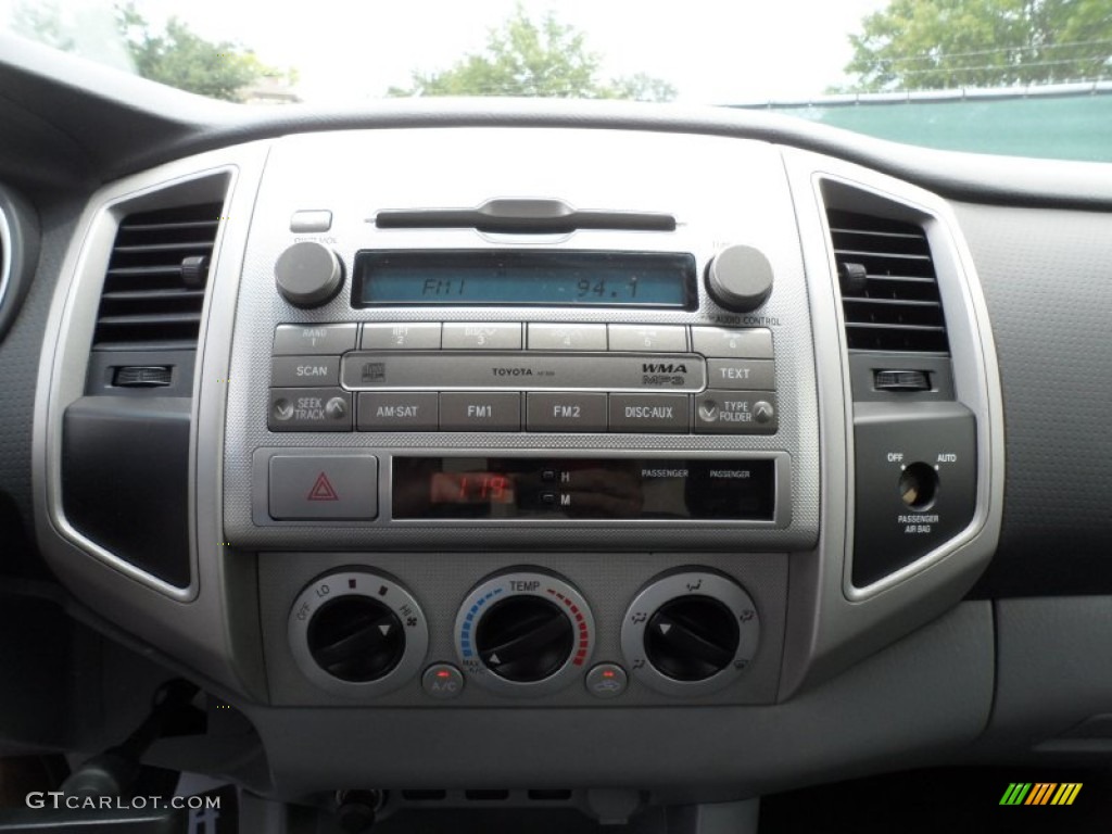 2009 Toyota Tacoma PreRunner Access Cab Controls Photo #51599677