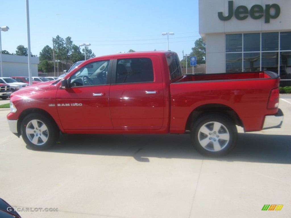 2011 Ram 1500 Lone Star Crew Cab 4x4 - Flame Red / Dark Slate Gray/Medium Graystone photo #2