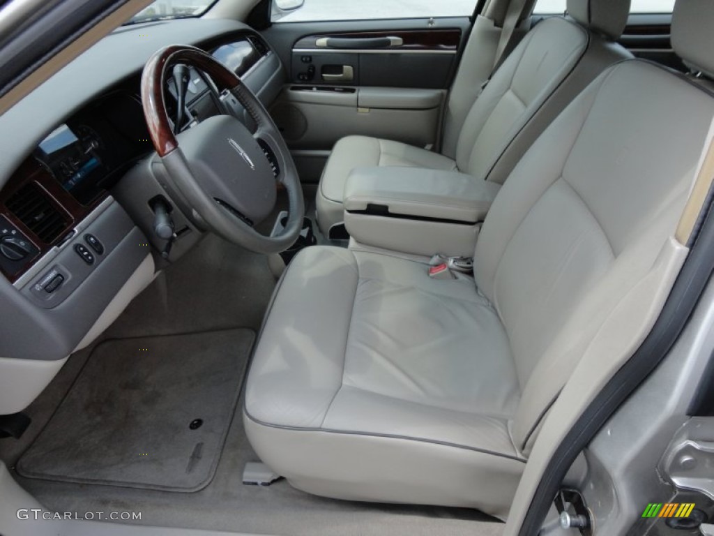 Medium Light Stone Interior 2006 Lincoln Town Car Designer Series Photo #51601135