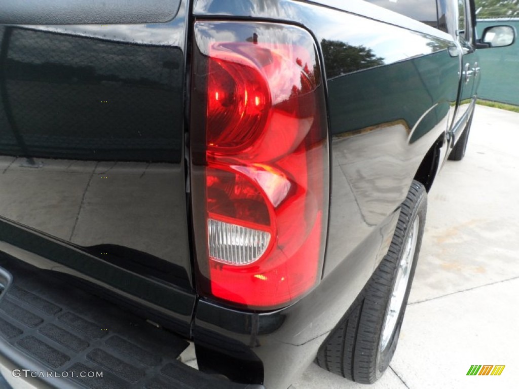 2002 Silverado 1500 LS Crew Cab - Onyx Black / Graphite Gray photo #19