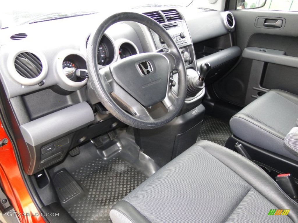 Black Interior 2004 Honda Element EX AWD Photo #51604165