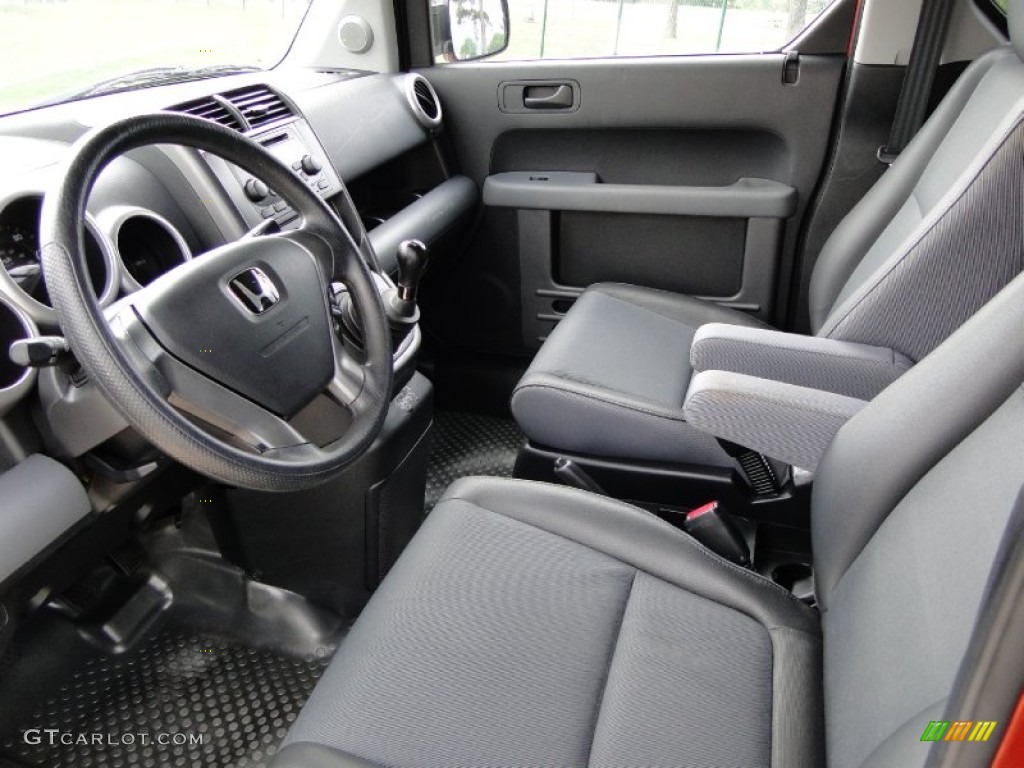 Black Interior 2004 Honda Element EX AWD Photo #51604174