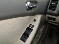Blond Controls Photo for 2010 Nissan Altima #51604678