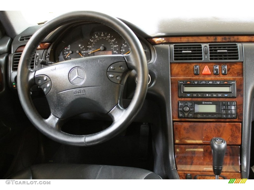 2000 Mercedes-Benz E 320 4Matic Sedan Charcoal Dashboard Photo #51605314