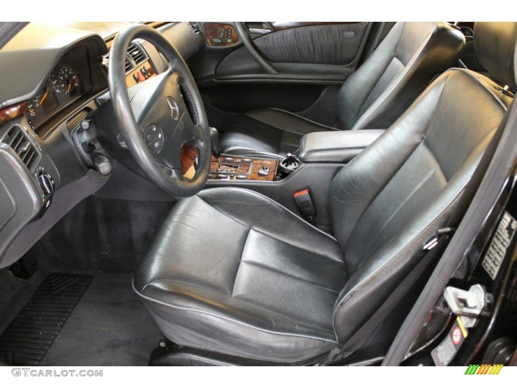 Charcoal Interior 2000 Mercedes-Benz E 320 4Matic Sedan Photo #51605401
