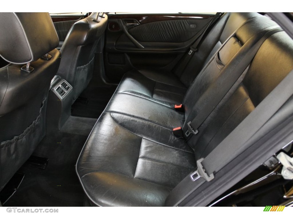 Charcoal Interior 2000 Mercedes-Benz E 320 4Matic Sedan Photo #51605413