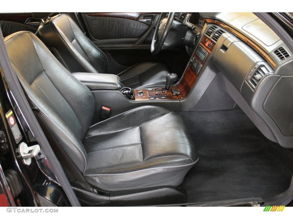 Charcoal Interior 2000 Mercedes-Benz E 320 4Matic Sedan Photo #51605449