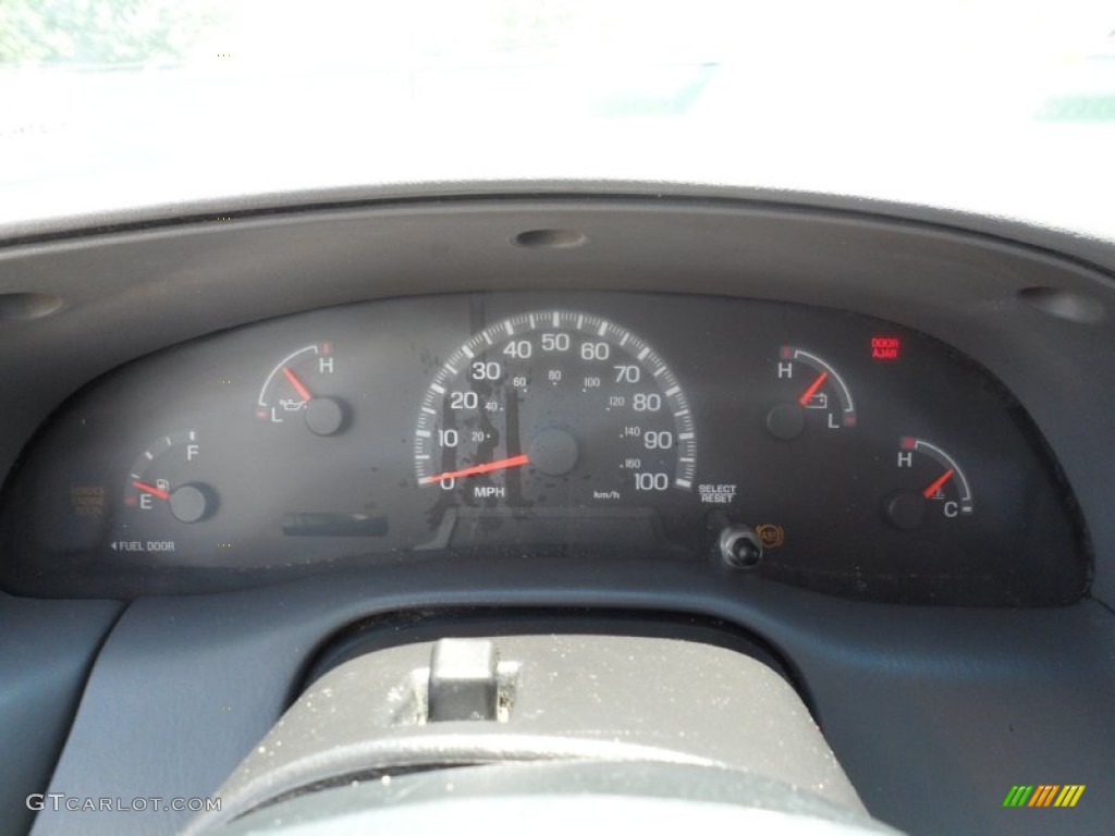2000 Ford F150 XL Regular Cab Gauges Photo #51610114