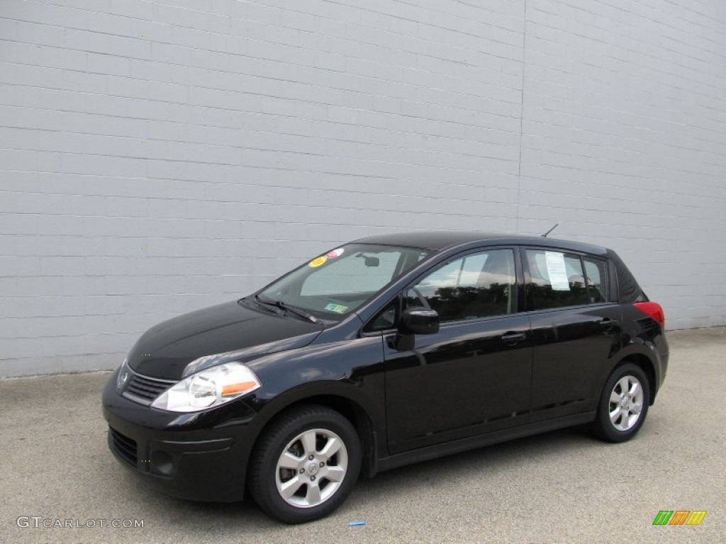 2009 Versa 1.8 SL Hatchback - Super Black / Charcoal photo #1