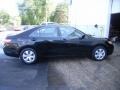Black - Camry LE Photo No. 28
