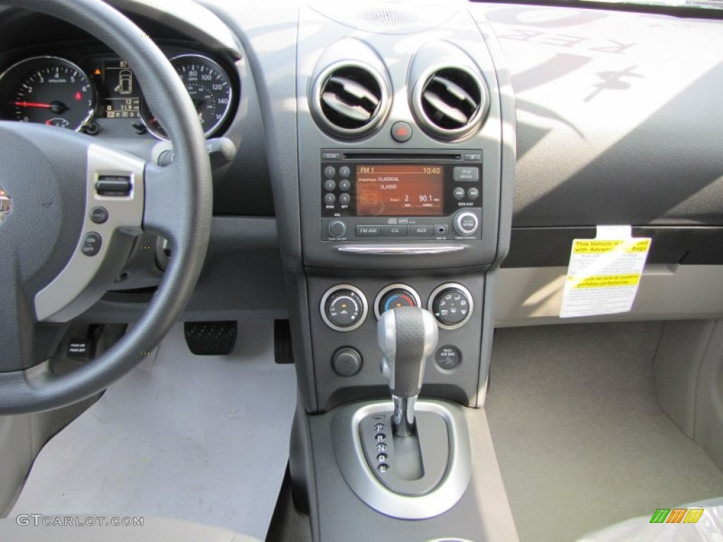 2011 Rogue SV - Wicked Black / Gray photo #11