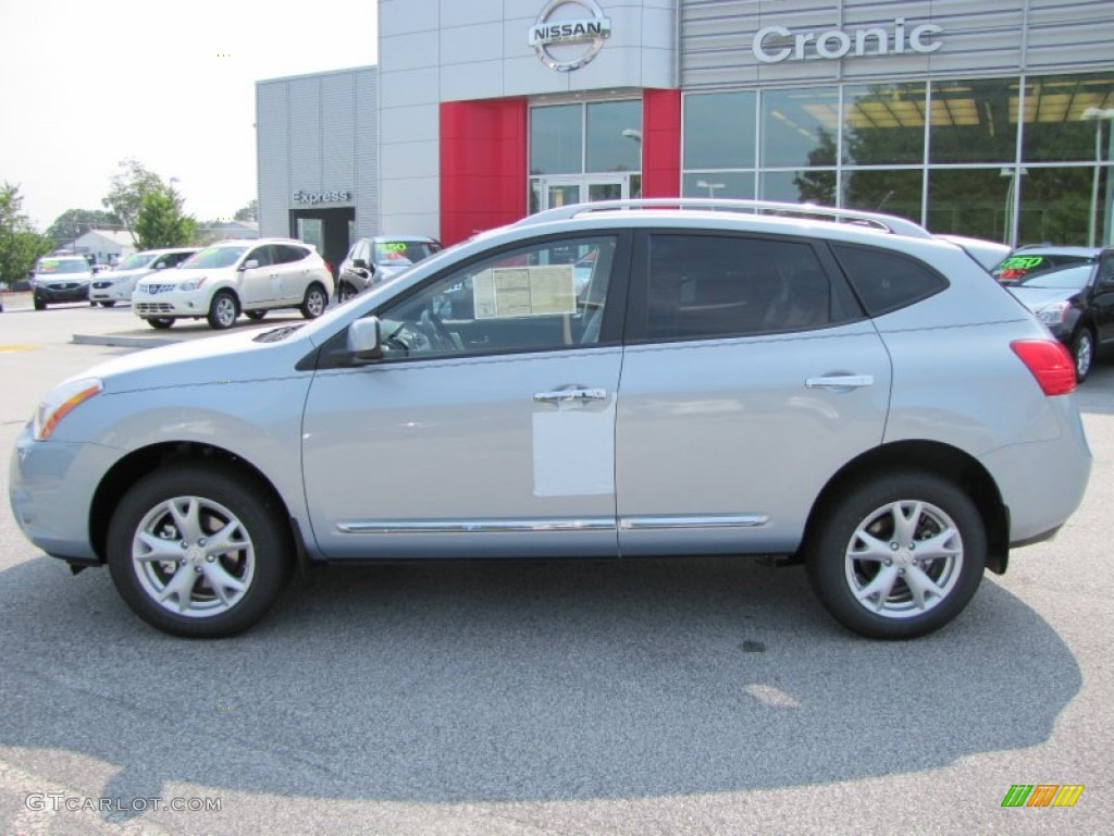 2011 Rogue SV - Frosted Steel Metallic / Black photo #2