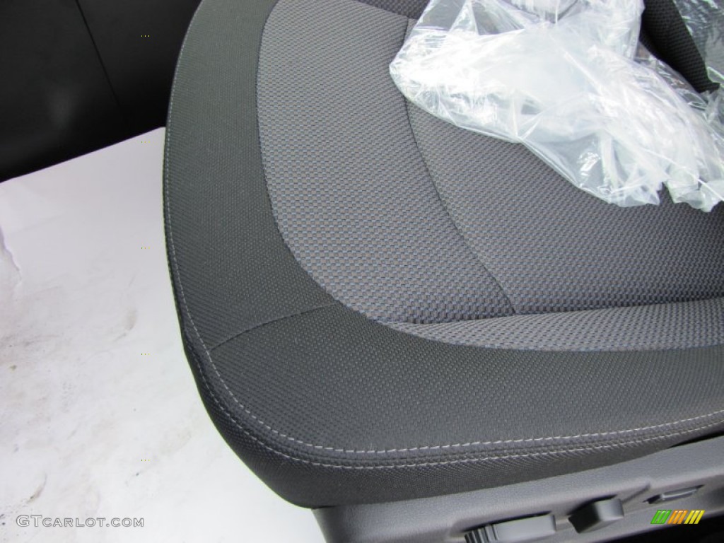 2011 Rogue SV - Frosted Steel Metallic / Black photo #10