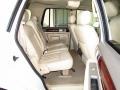 Oxford White - Navigator Luxury Photo No. 11