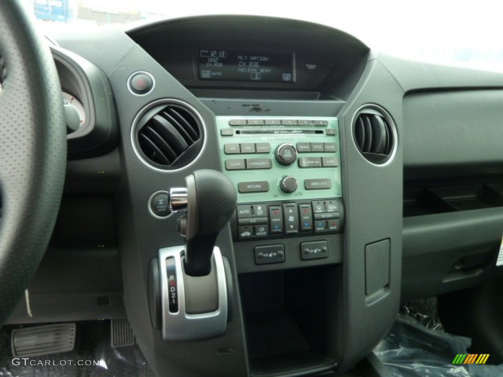 2011 Honda Pilot EX-L 4WD Controls Photo #51615052